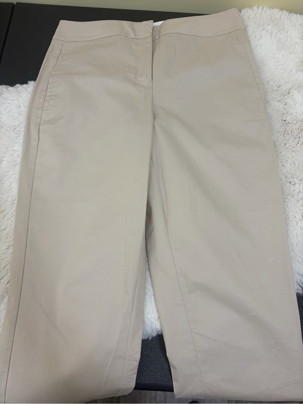 Women’s Trousers| Slim-Fit, Cropped Ankle Pants | Off White, Size 10/Medium